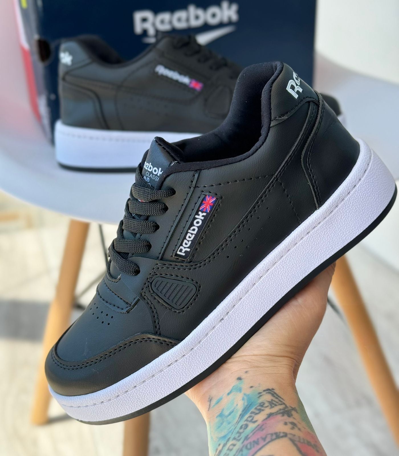 REEBOK CLASICO