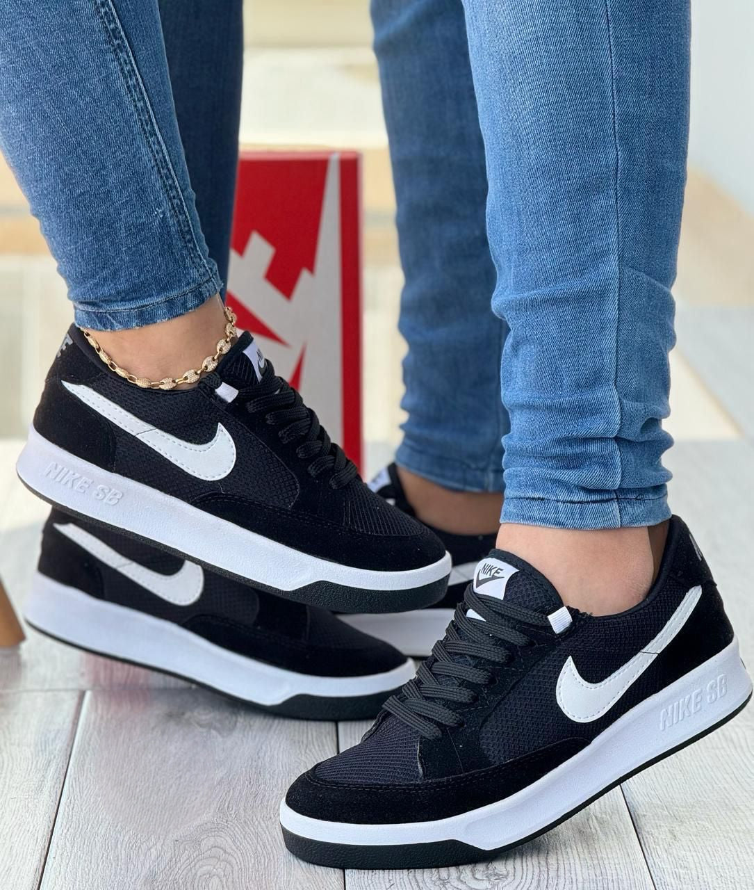 NIKE DAMA - CABLLERO